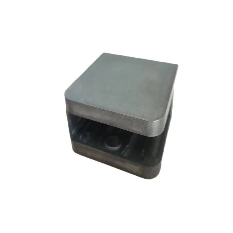 Стеклянный зажим методом литья под давлением.1